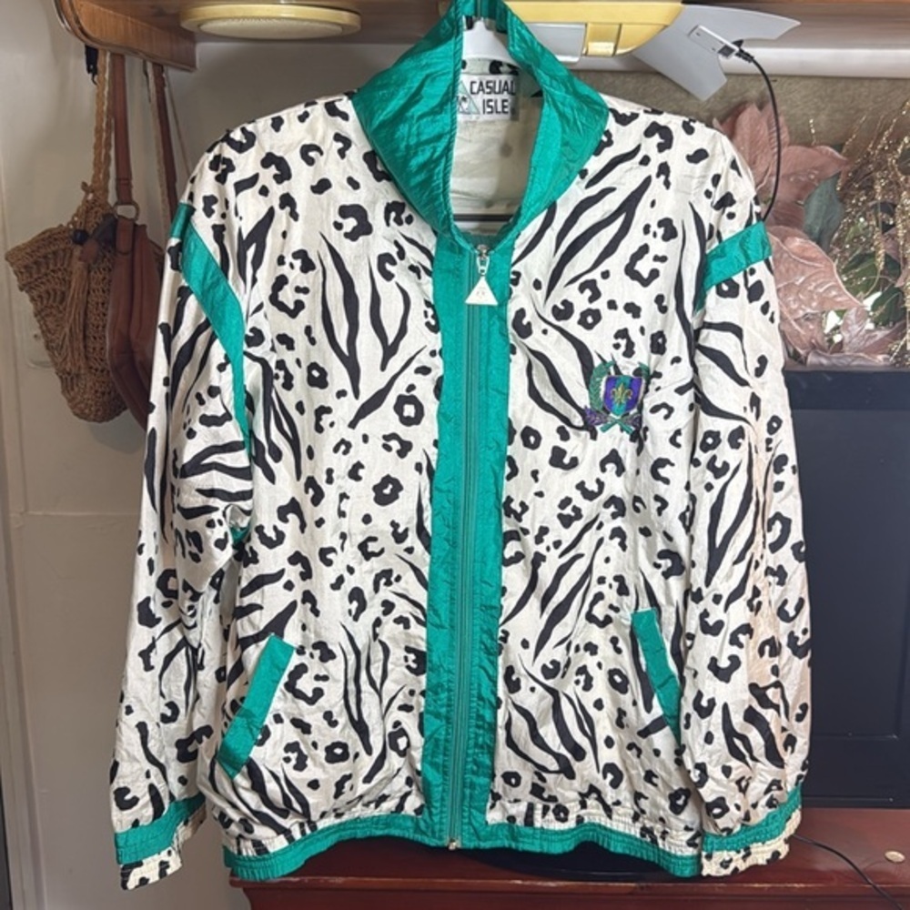 Vtg Casual Isle  Animal Print Jacket with Green Accents size M
